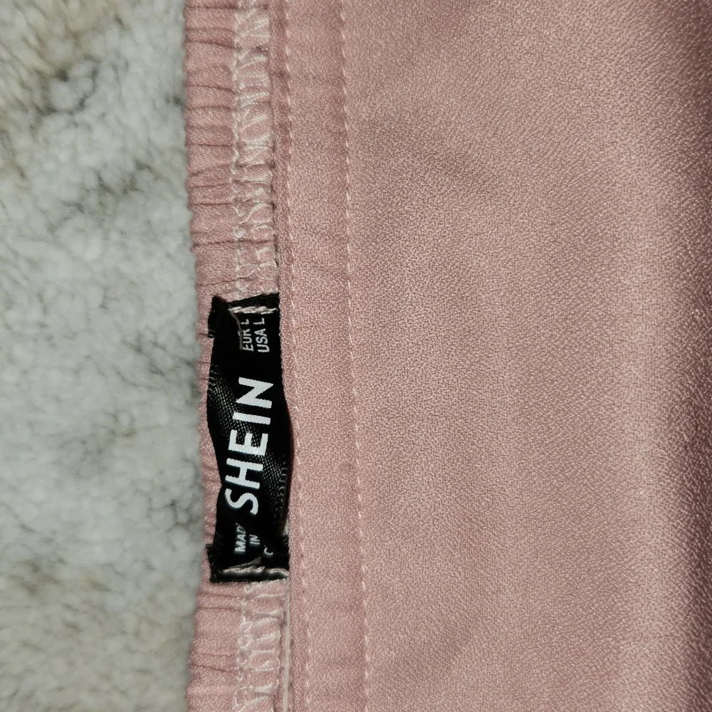 FINAL PRICE!! NWOT ! SHEIN OFF THE SHOULDER BLOUSE !! - Picture 4 of 7